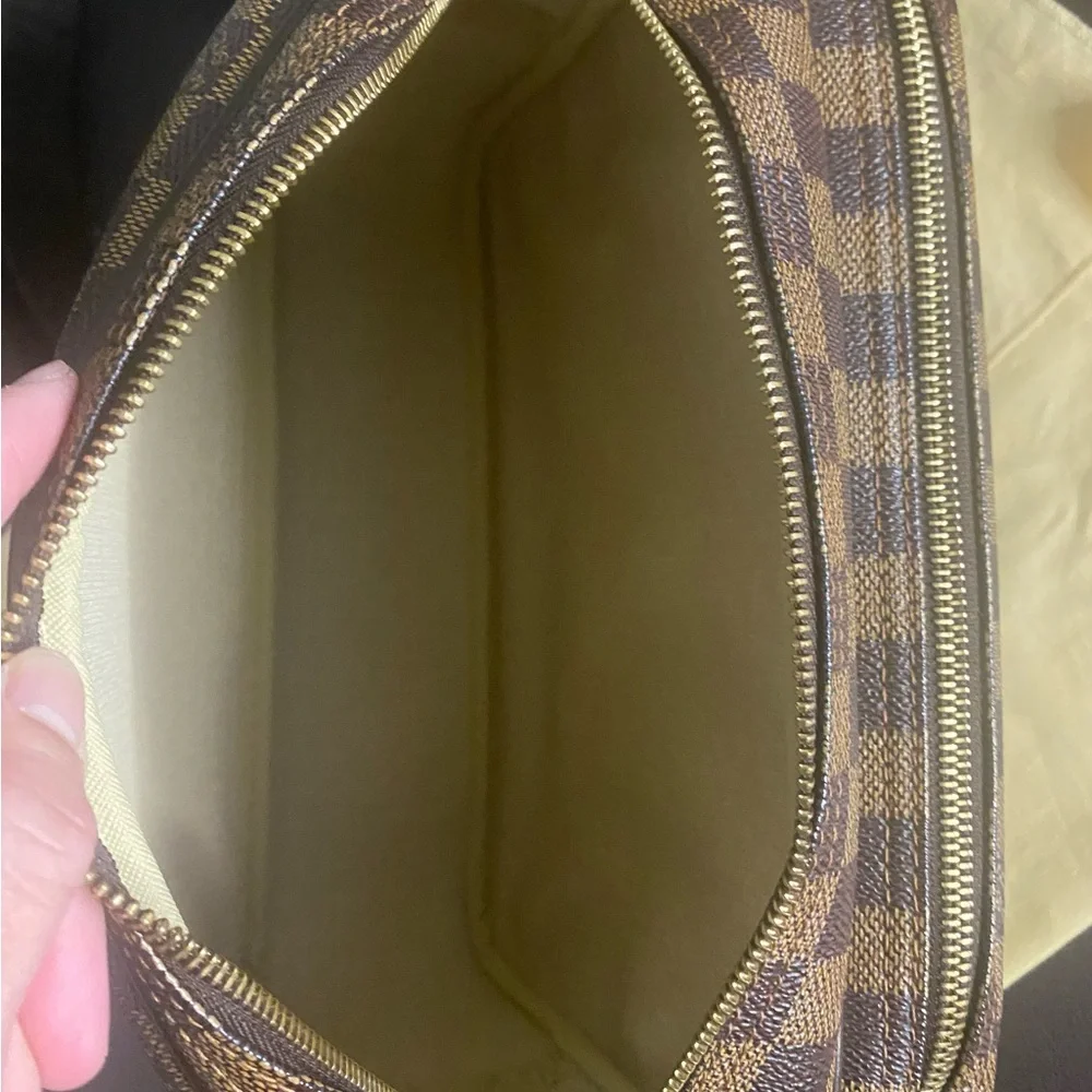 Louis Vuitton Denier Ebene Reporter PM size